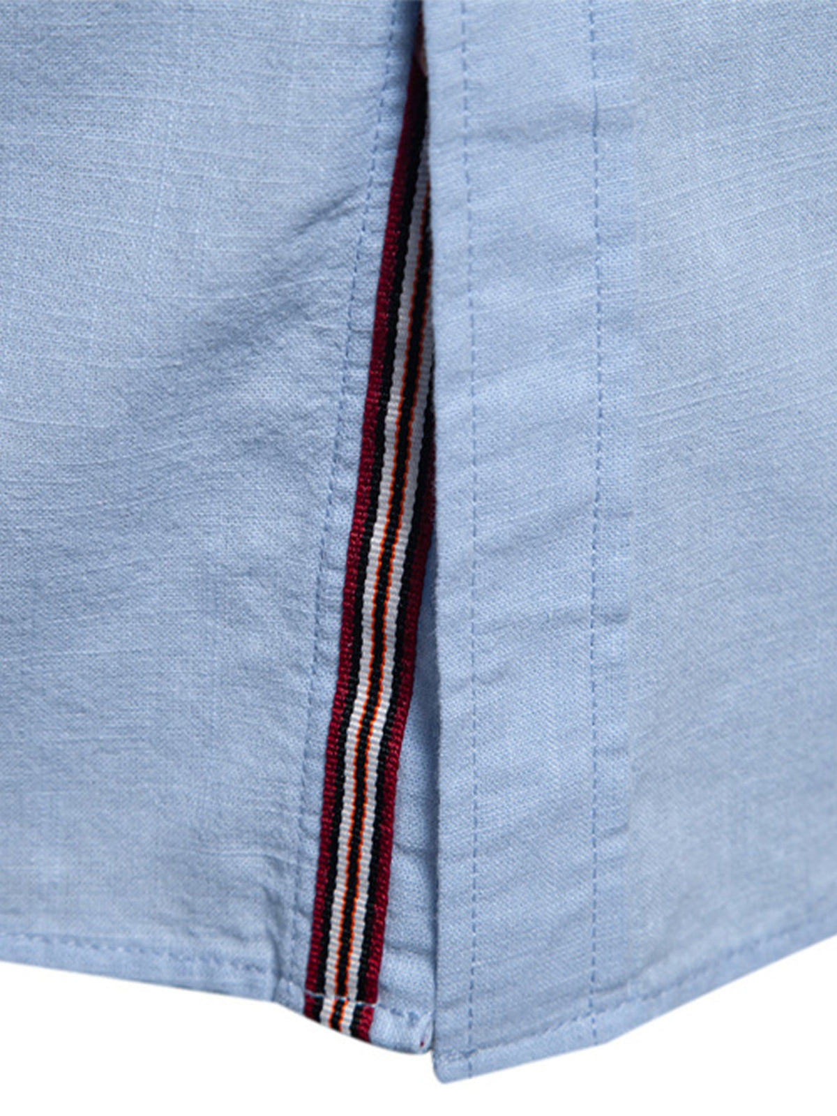 Camicia a maniche lunghe con collo alto e effetto lino.