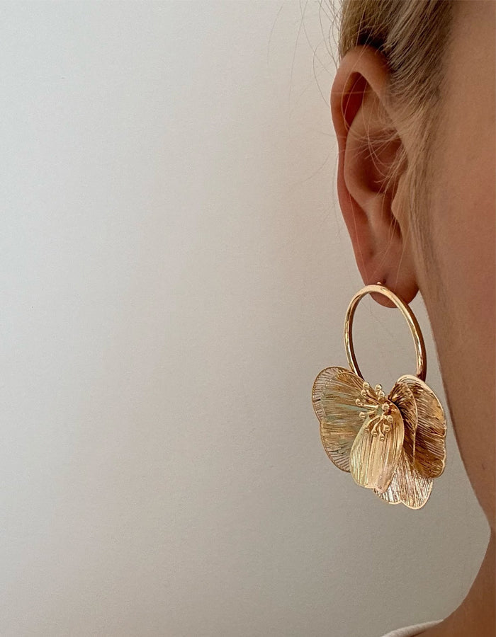 Orecchini a forma di fiore