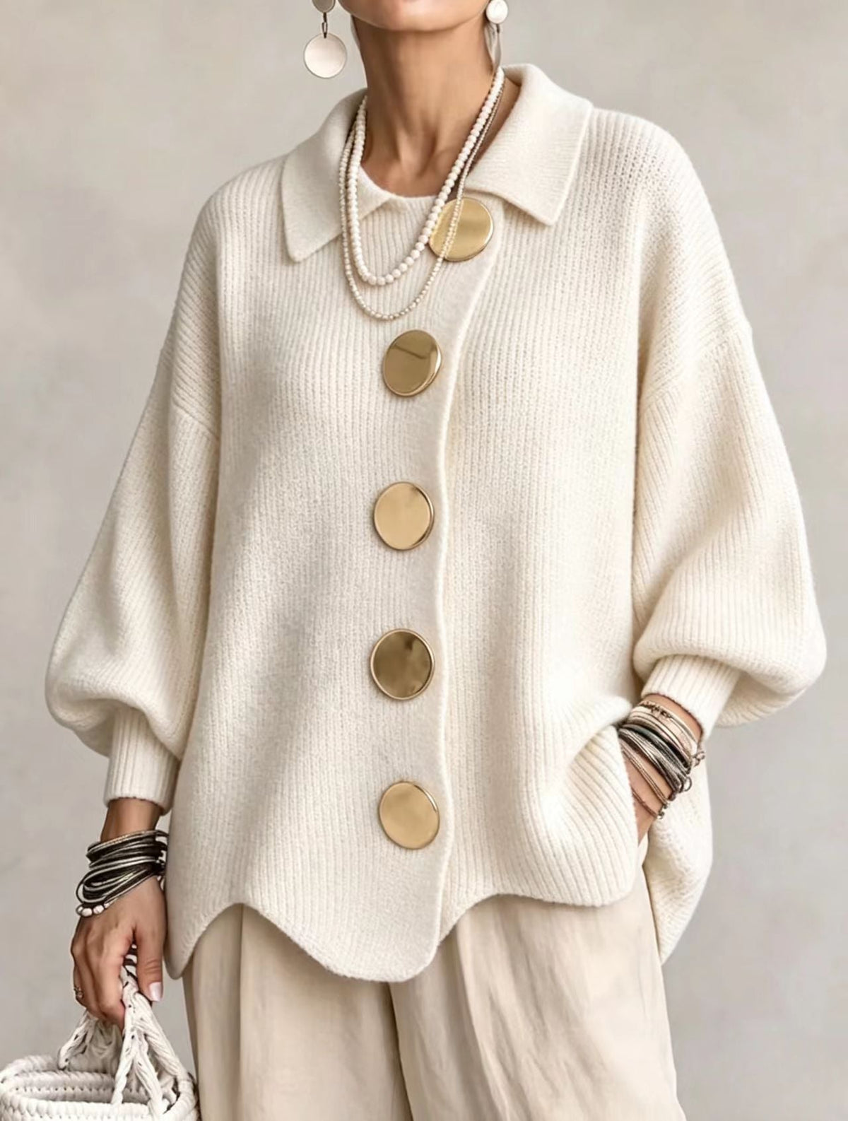 Vittoria | Cardigan oversize con grandi bottoni dorati