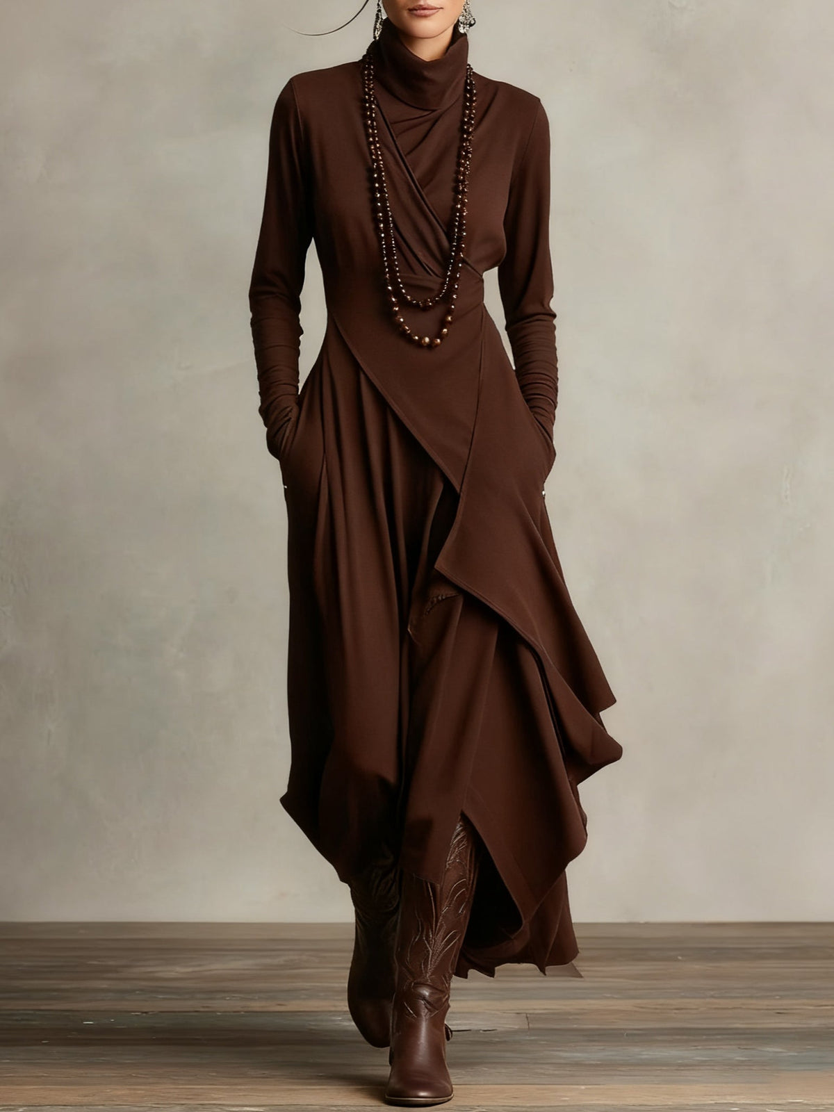 Victoria | Abito Vintage Asimmetrico con Collo Alto