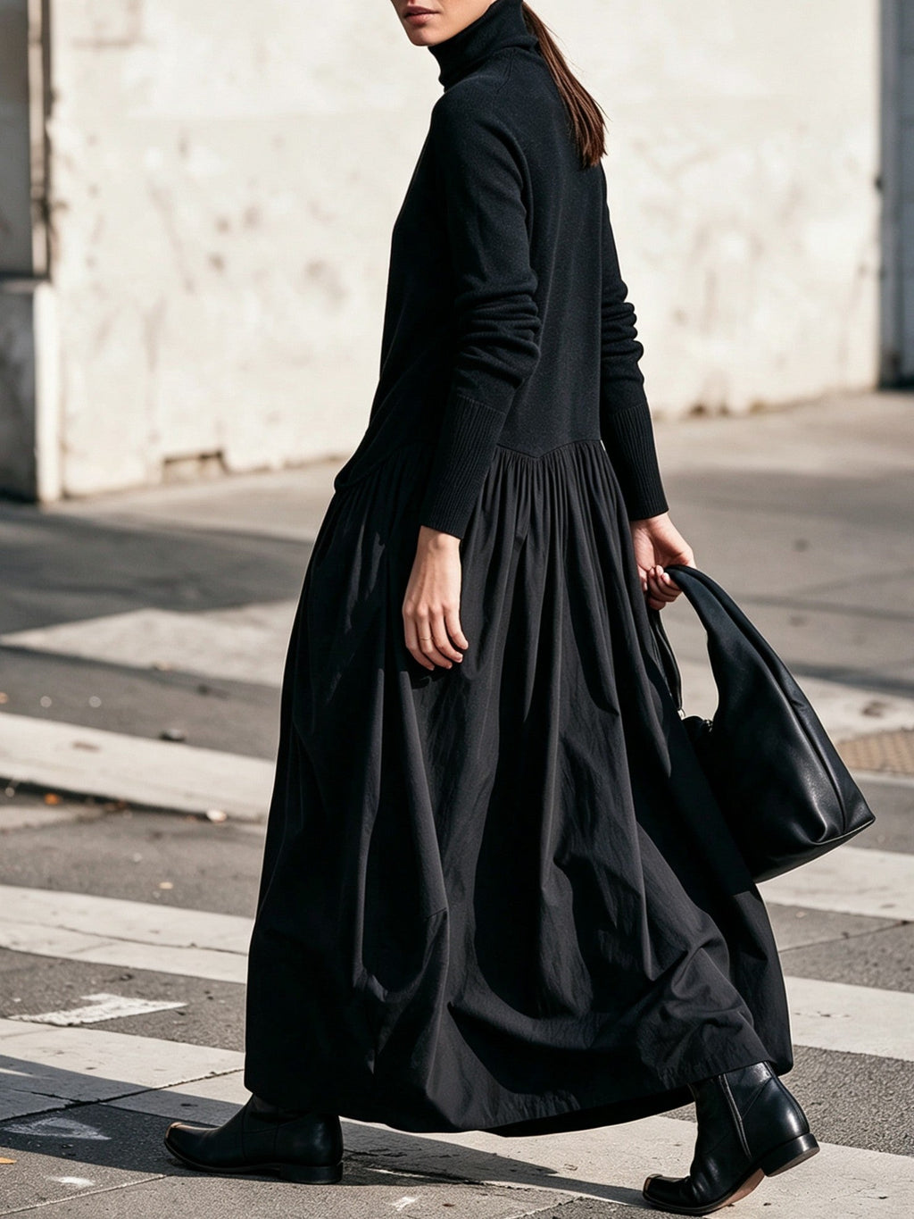 Paola | Abito Lungo Oversize con Collo Alto e Tasche