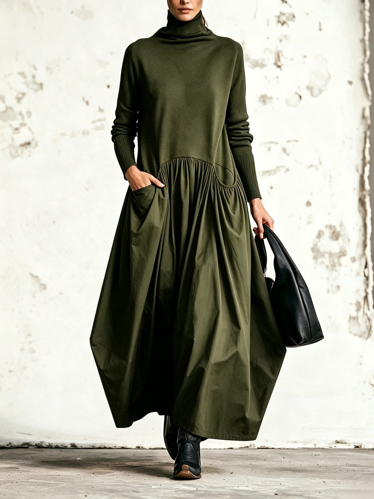 Paola | Abito Lungo Oversize con Collo Alto e Tasche