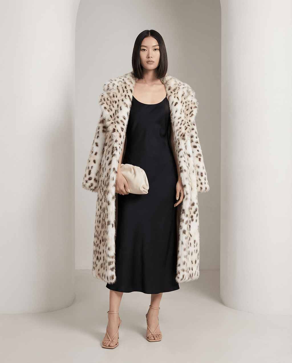 Asteria | Cappotto in ecopelliccia effetto leopardo bianco ghiacc