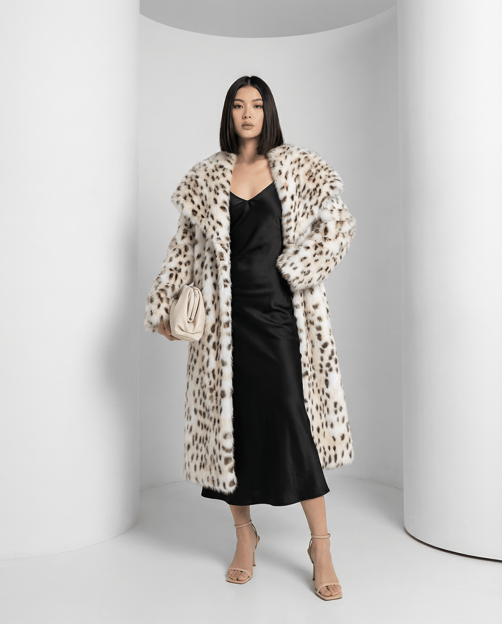 Asteria | Cappotto in ecopelliccia effetto leopardo bianco ghiacc