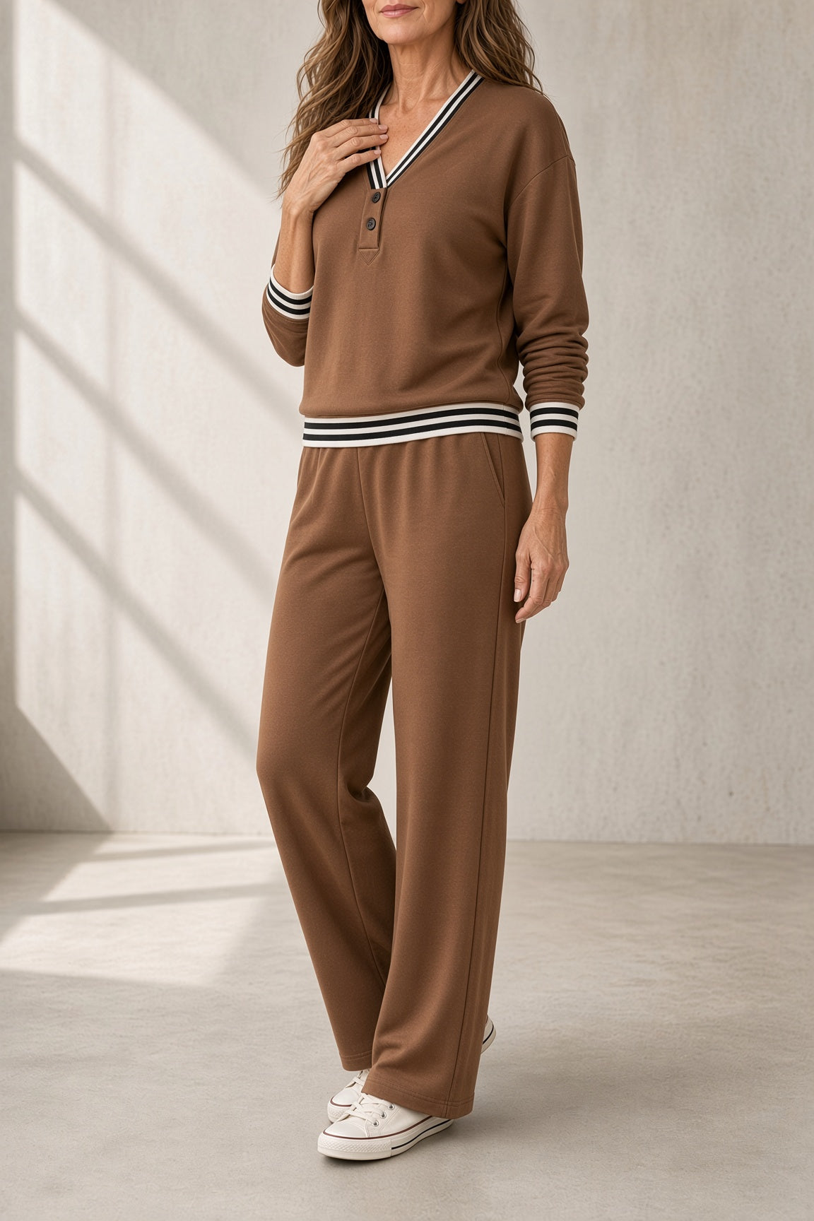 Debora | Completo con Scollo a V e Pantaloni Ampi a Righe