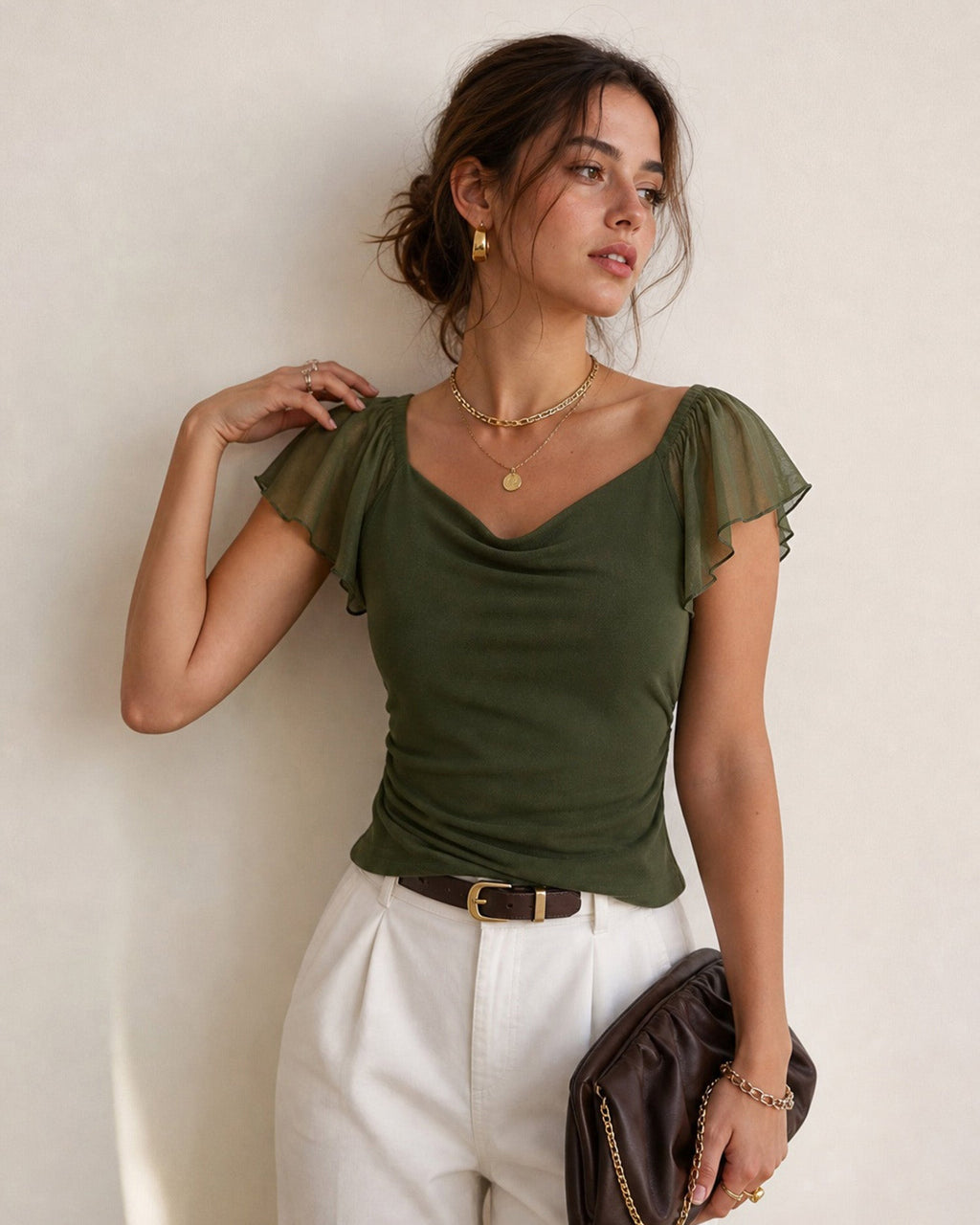 Maglietta verde in mesh arricciata con scollo a cappuccio