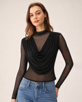 Maglietta in maglia trasparente nera con collo alto